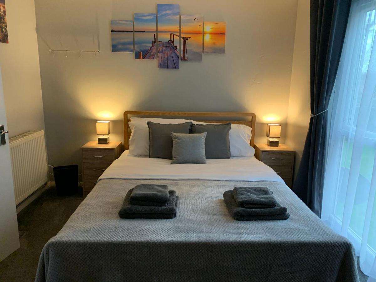 Modern Cosy Warm Home With Free Parking Chelmsford Esterno foto