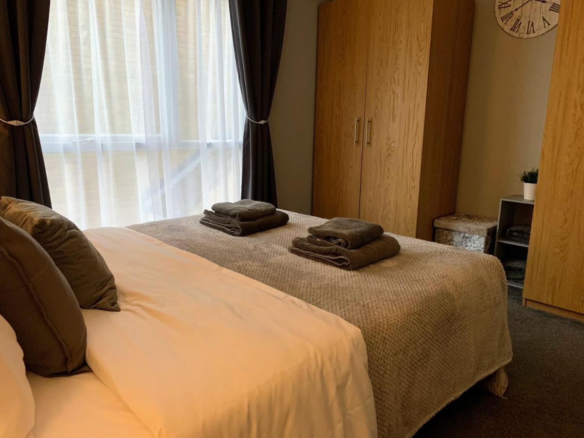 Modern Cosy Warm Home With Free Parking Chelmsford Esterno foto